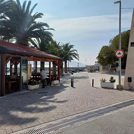 Lina * Gradac (Split-Dalmatia)